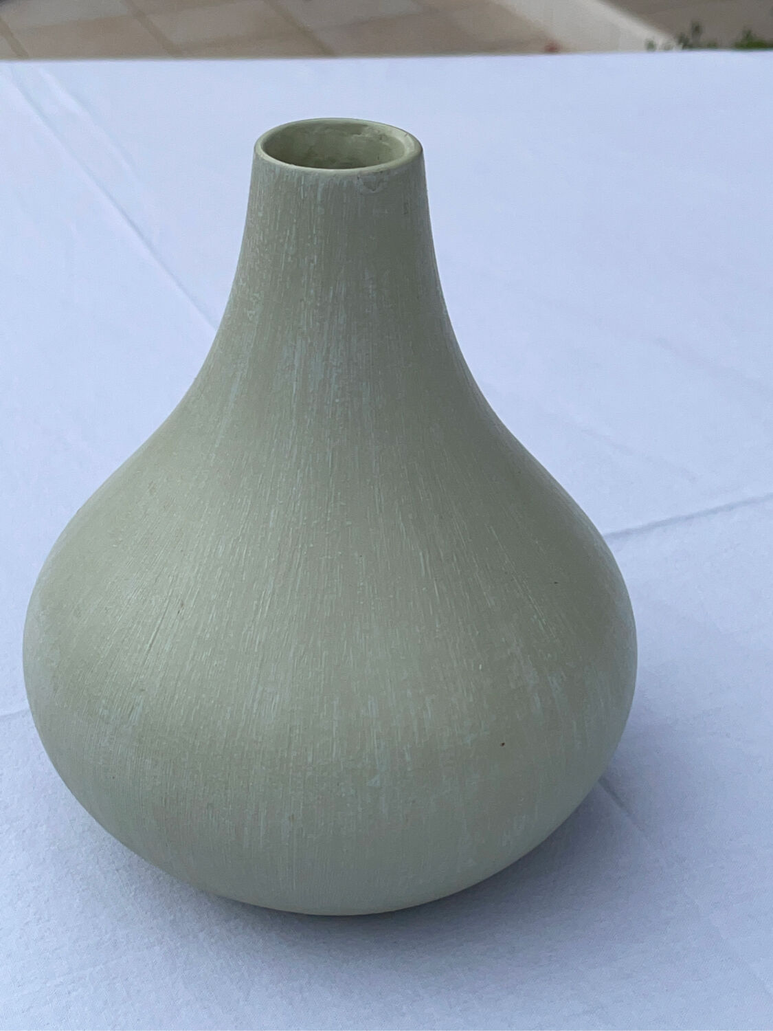 Drop vase