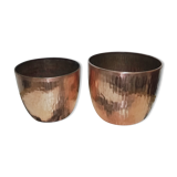 Duo de cache-pots en cuivre martelé