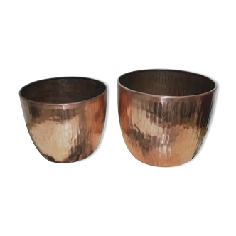 Duo de cache-pots en cuivre martelé