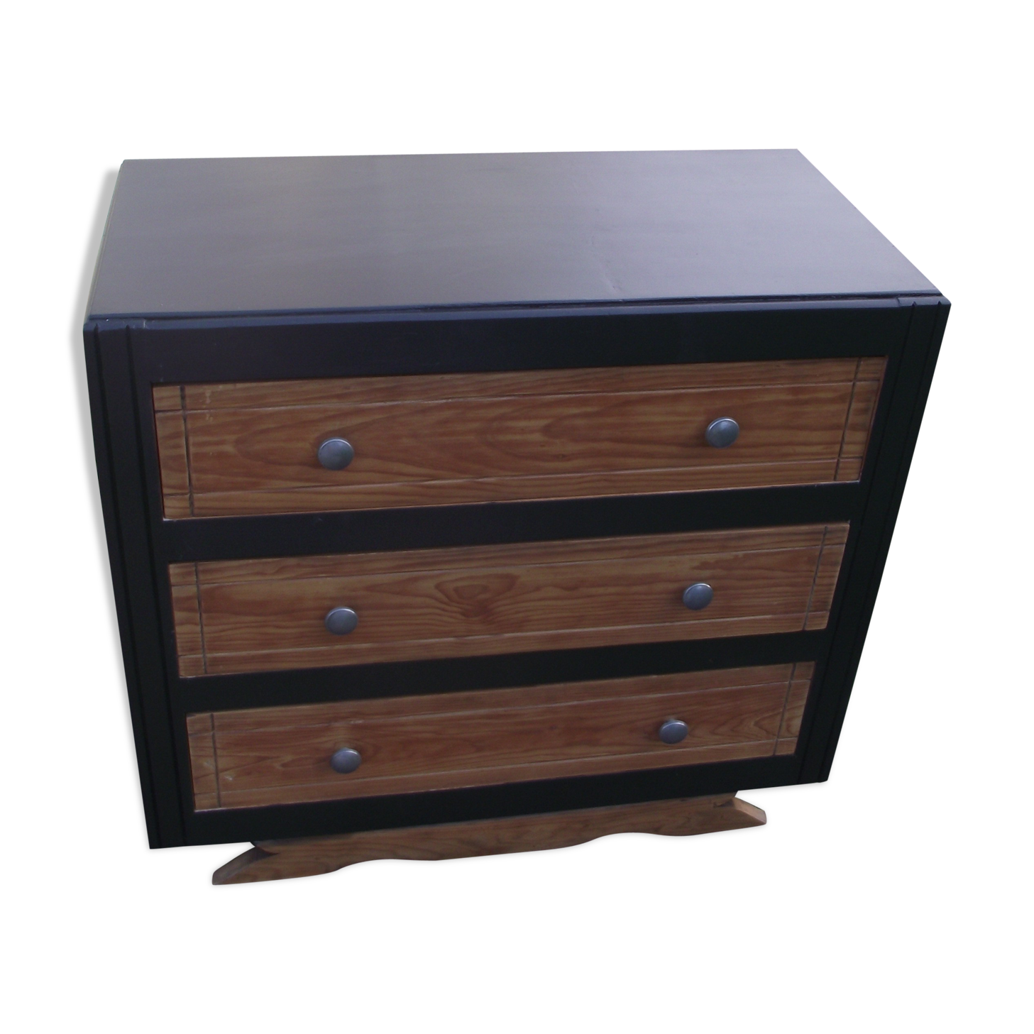 Vintage 1940s Art Deco style.