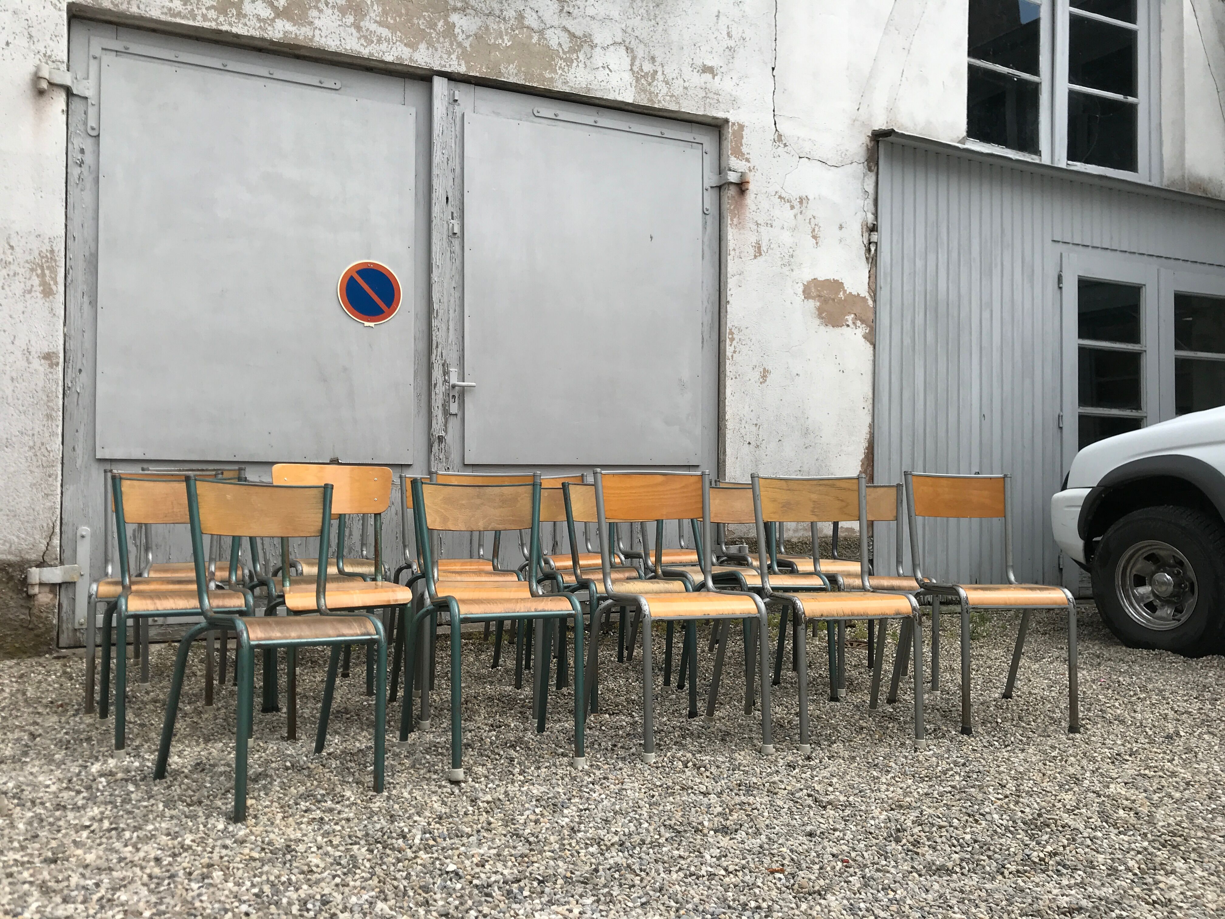 22 former vintage school chairs