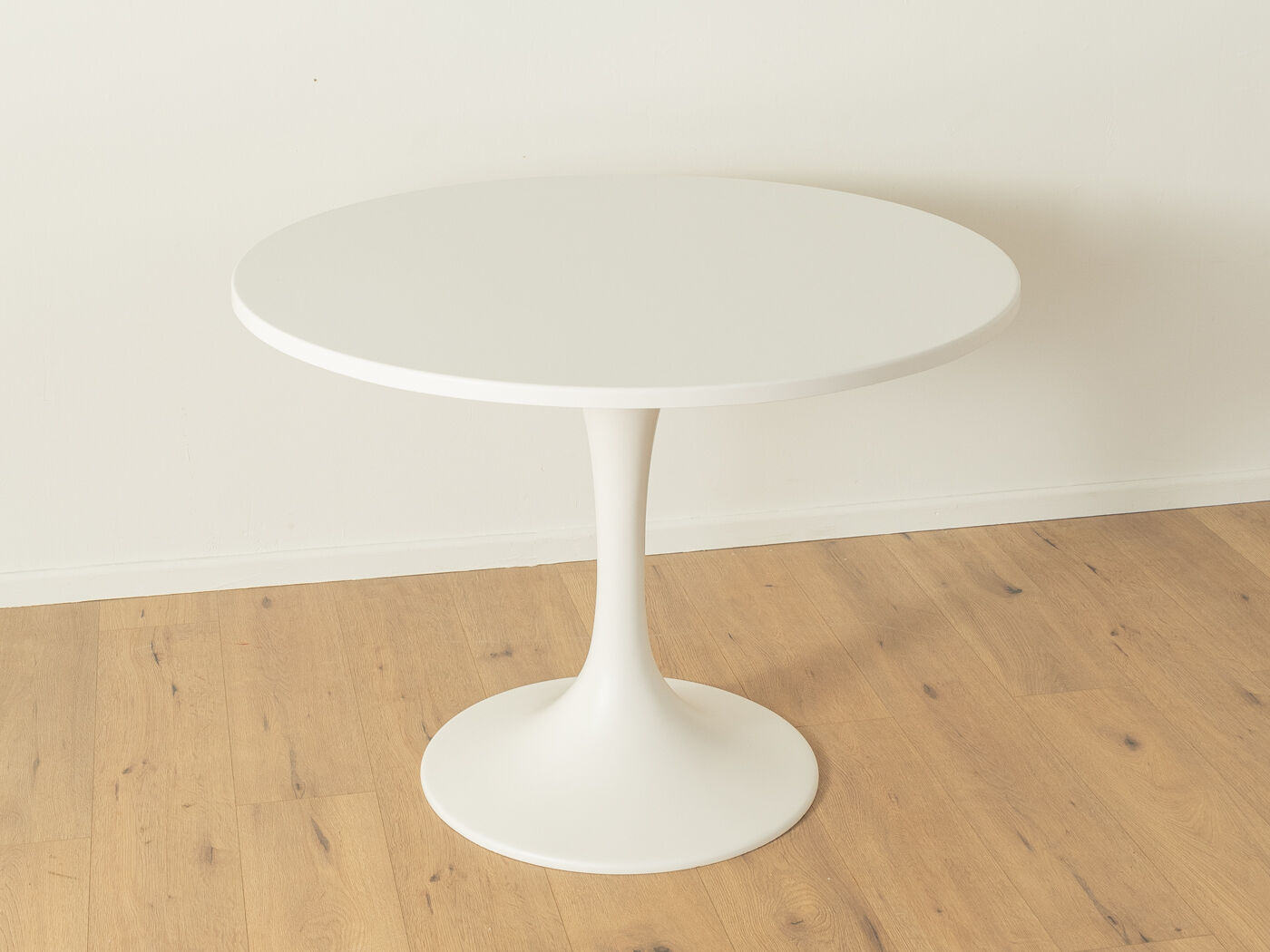 Unique Tulip dining table, Lübke