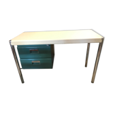 Two-coloured industrial metal office