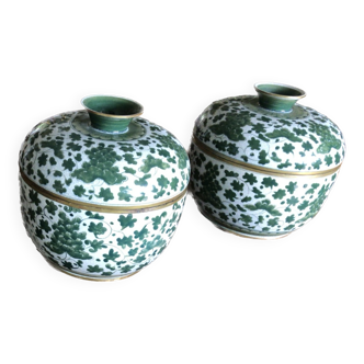 Paire de potiches signés, porcelaine, XXe siècle, style Shunzhi, dynastie Qing, Chine