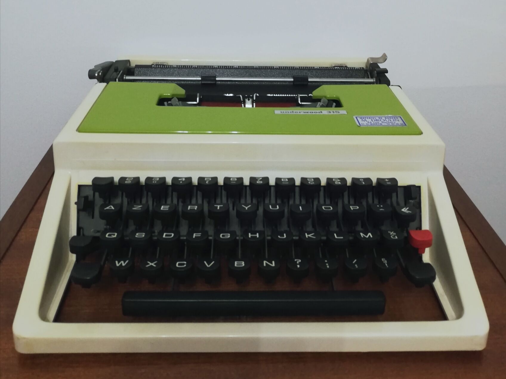 Machine à écrire Underwood 315 verte avec sa mallette
