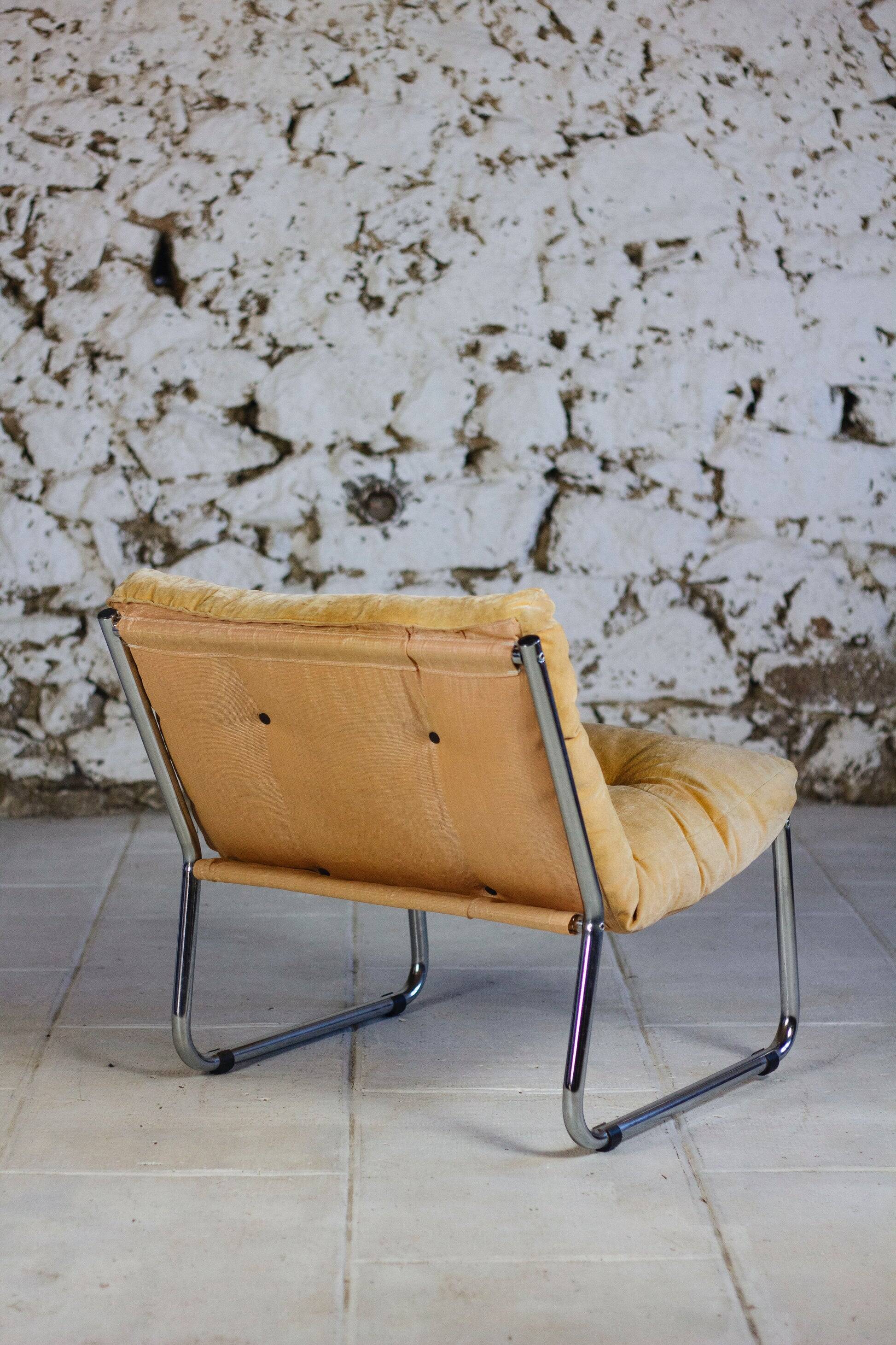 Vintage "Pixi" style armchair in velvet and chrome, 1970