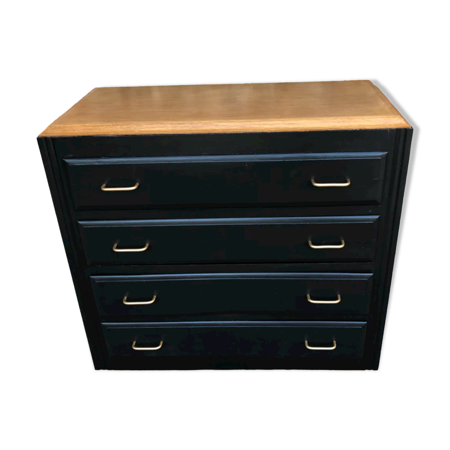 Vintage chest of drawers