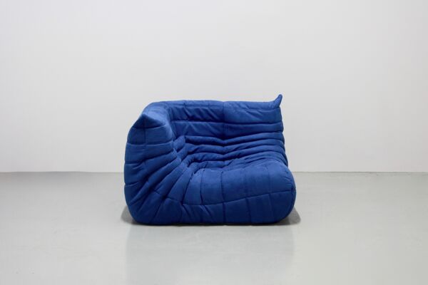 Chauffeuse d'angle ''Togo''  modèle dessiné par Michel Ducaroy 1973