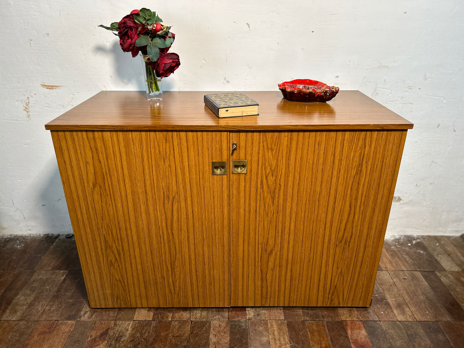 Bureau métamorphique vintage rétro vintage 1960