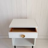 Table de chevet