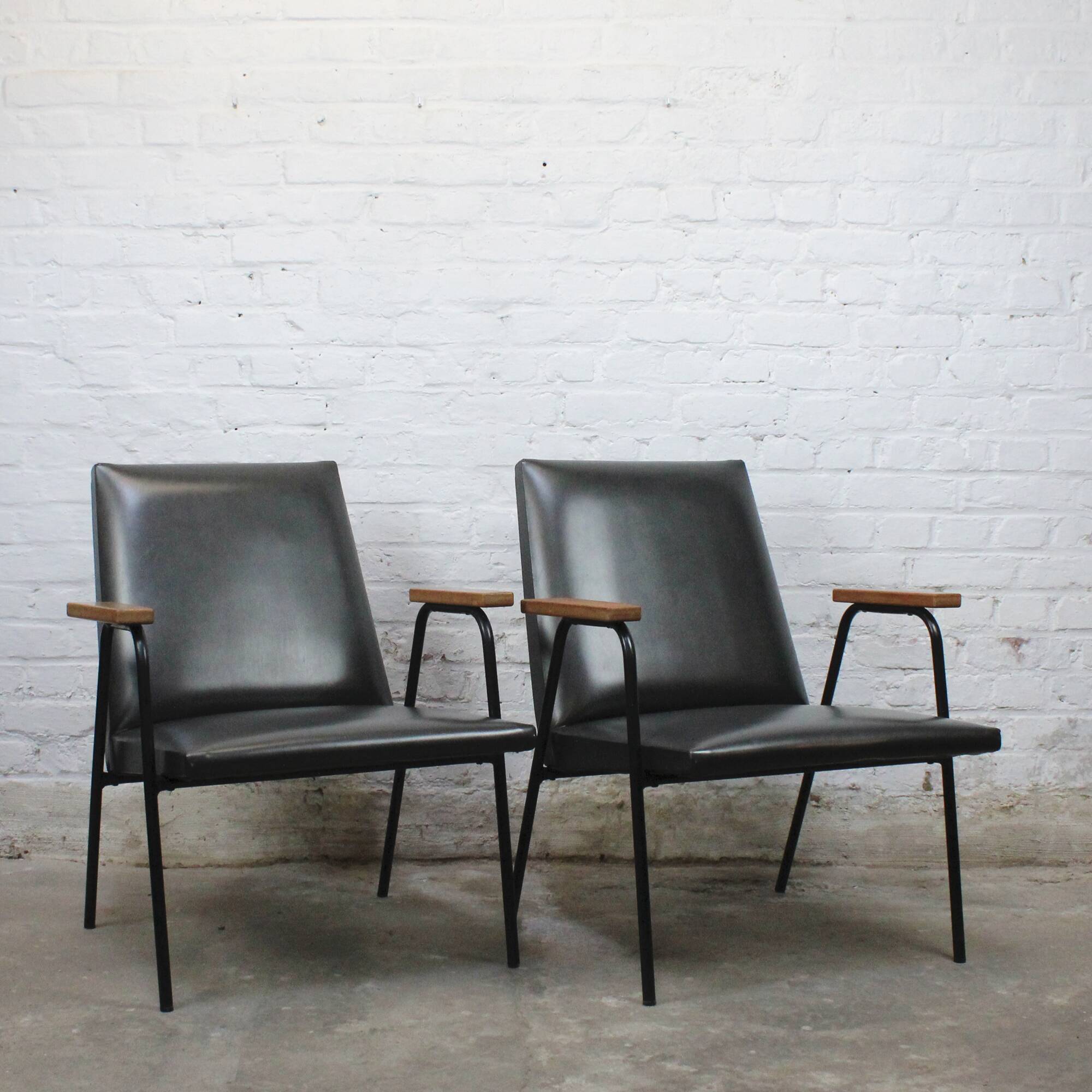 Pair of "Robert" armchairs by Pierre Guariche for Meurop 1960s