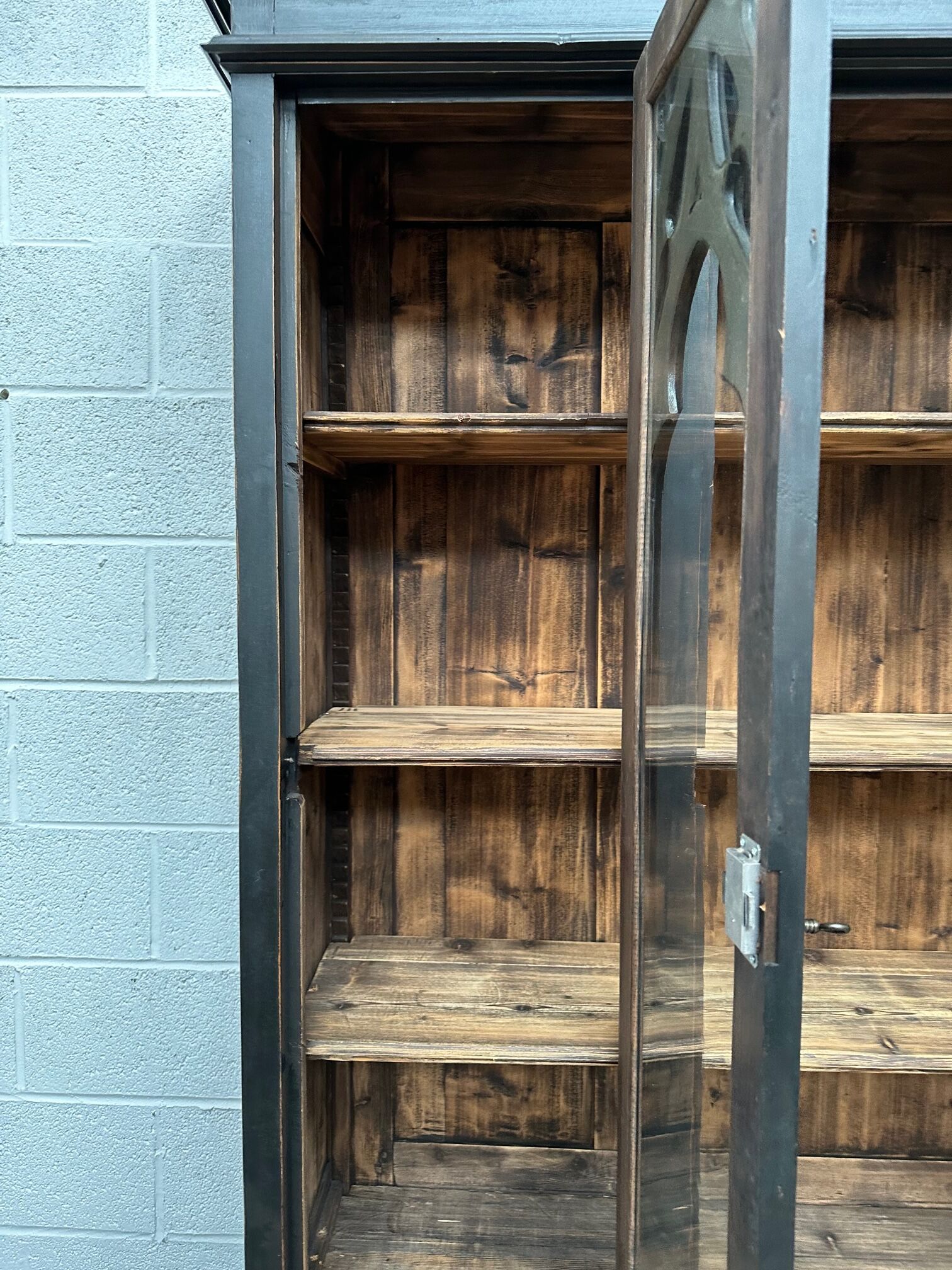 Early twentieth century oak bookcase
