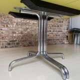 1 Dining table and its 8 chairs in canelet year 70