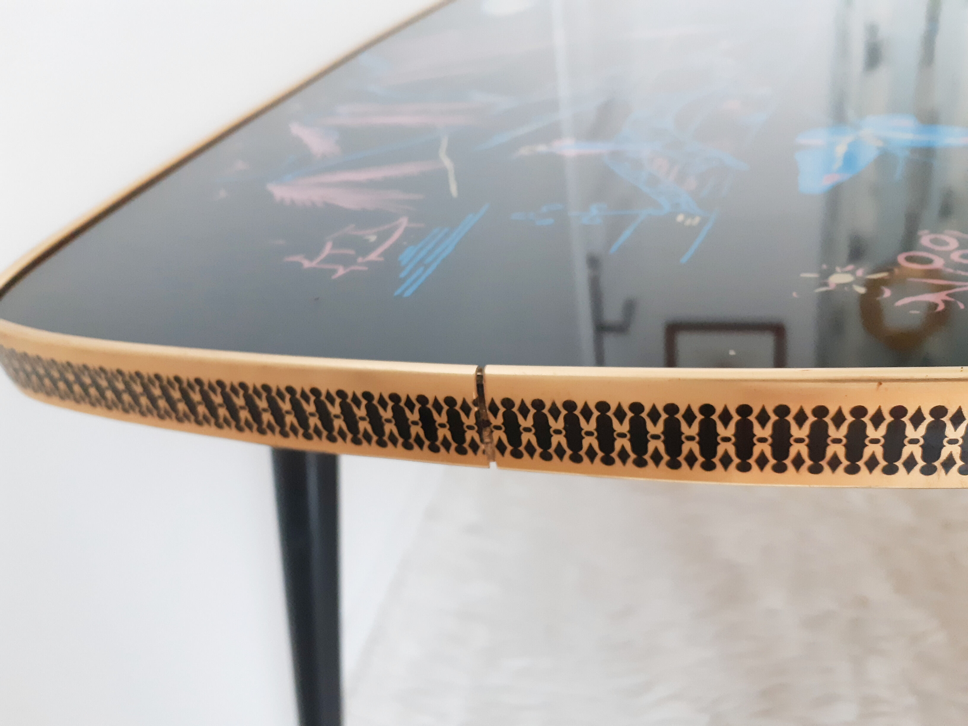 Table basse en bois, vintage , années 50 , pieds compas