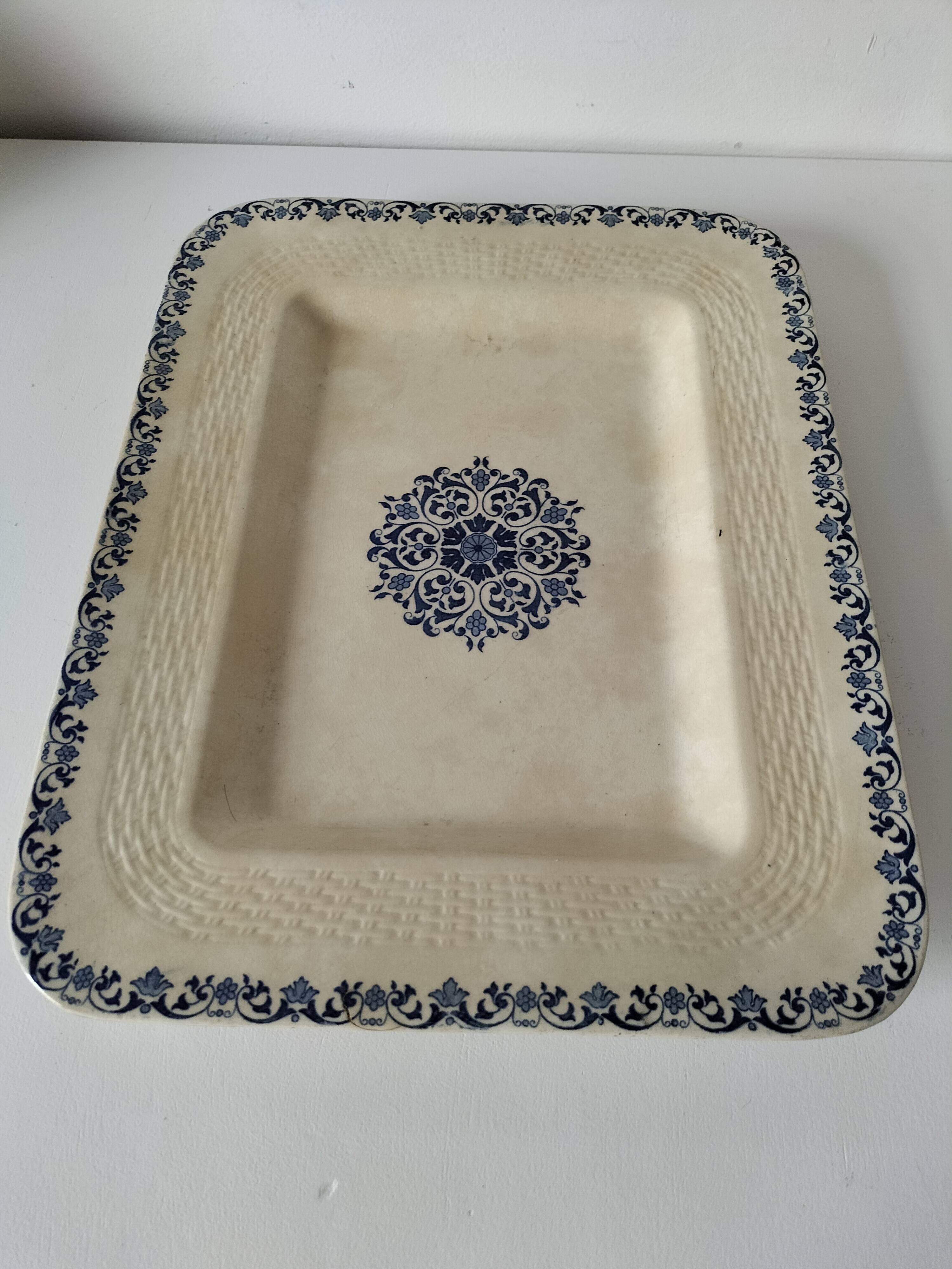 Large antique Gien earthenware dish – braided border – late 19th century