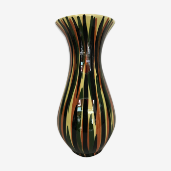 Vase diabolo Saint Clément, décor de flammes polychromes peint à la main, numéroté 1950/1960