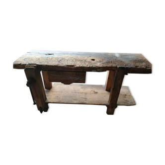 Wooden carpenter's establishment