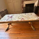 Table basse en onyx et laiton