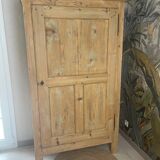 Raw wood bonnetière