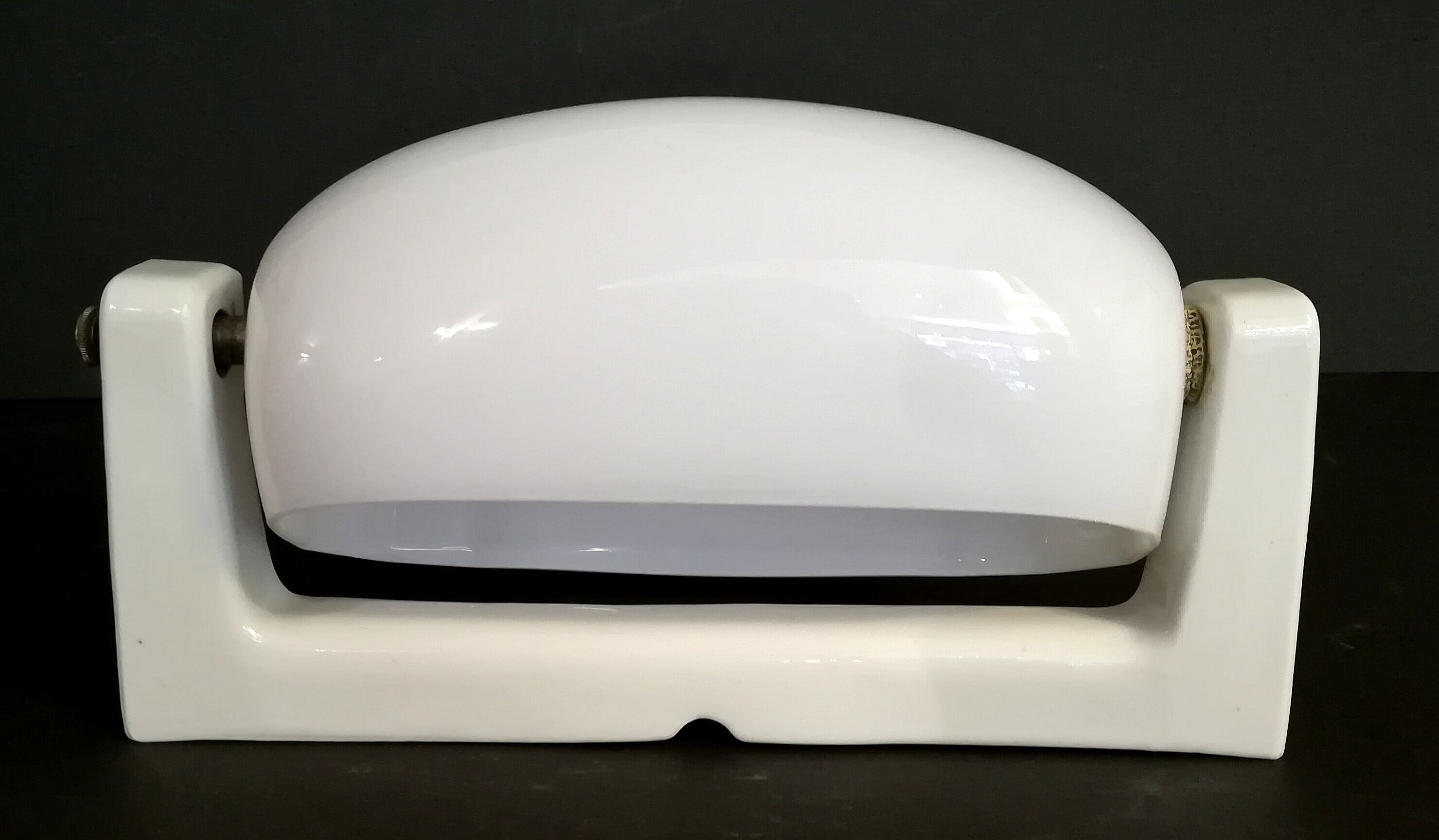 Wall light porcelain and opaline art déco