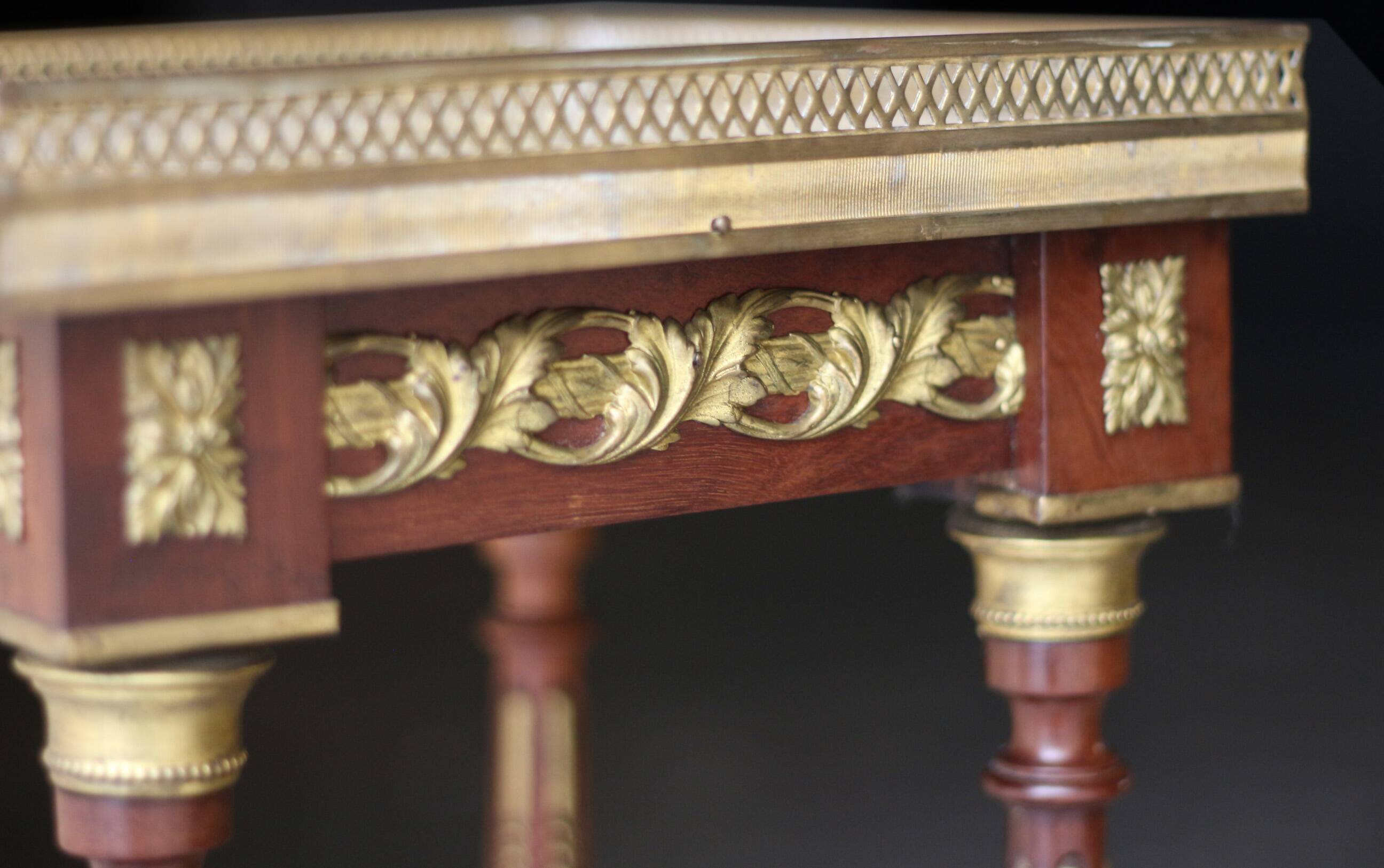 Home / Very finely crafted veneered wooden pedestal. With its marble