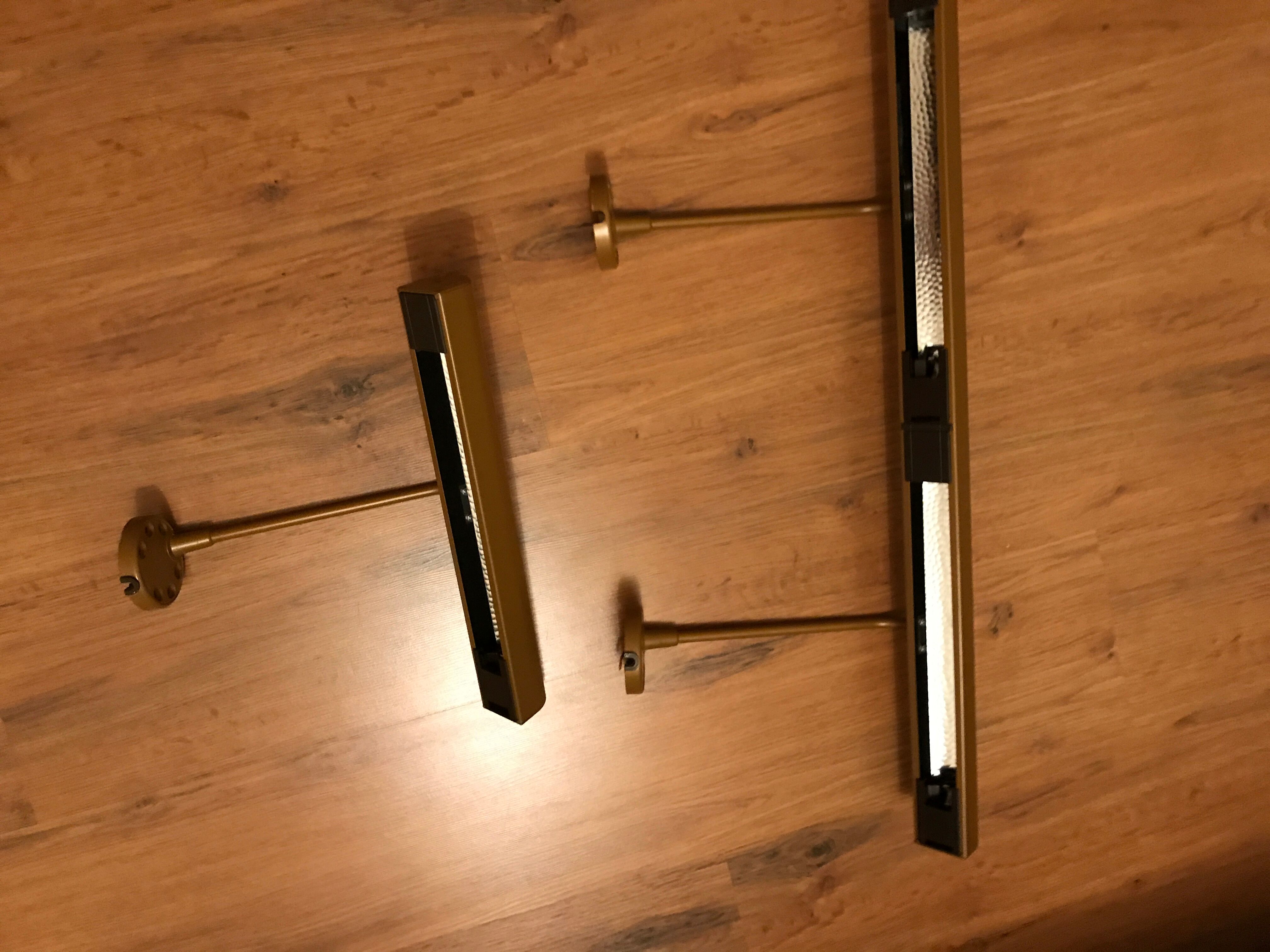 Set of 2 wall sconces Golden