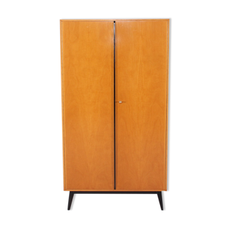 Penderie placard moderniste