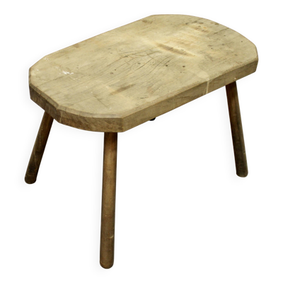 Table Brutaliste En Châtaignier