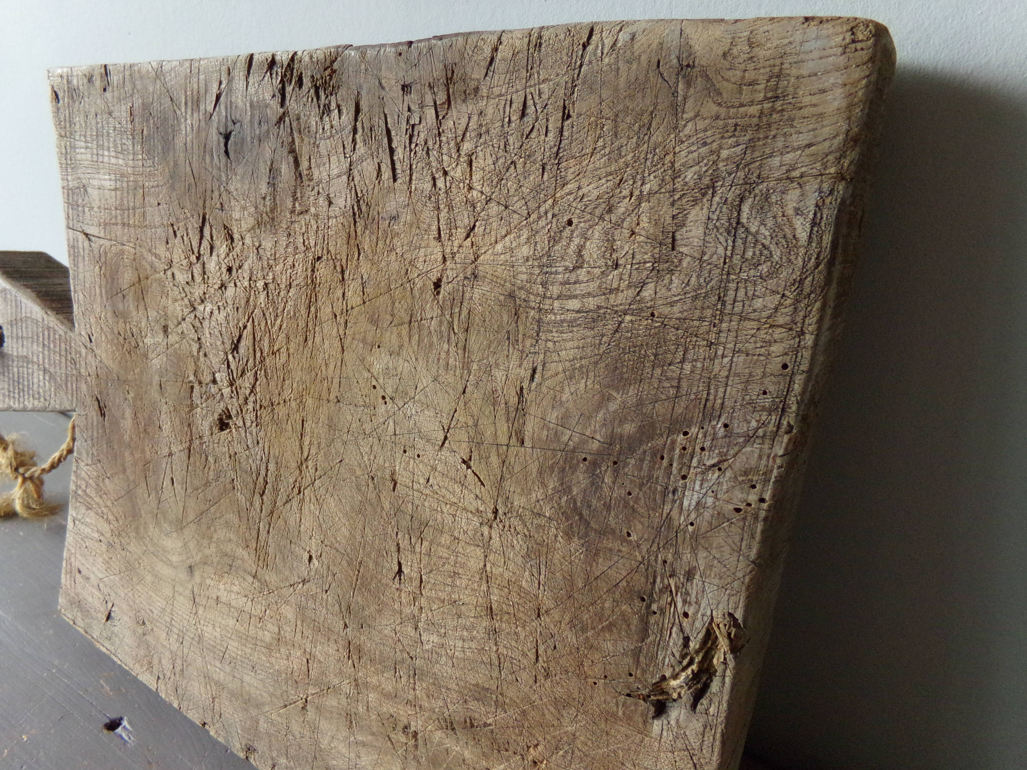 Old wooden cutting board, log