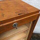 Curtain cabinet, filing cabinet