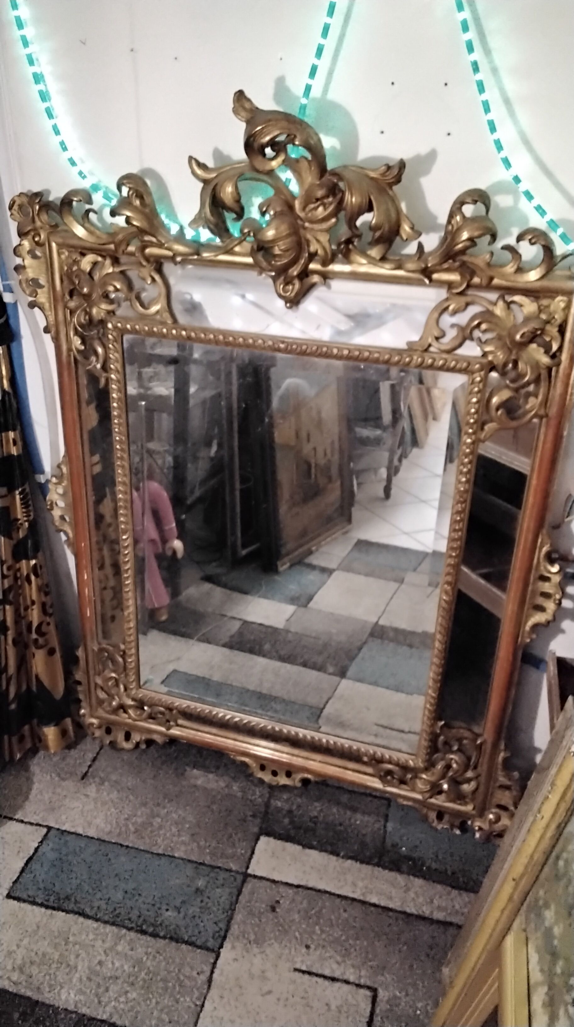 Mirror closed early 19th century