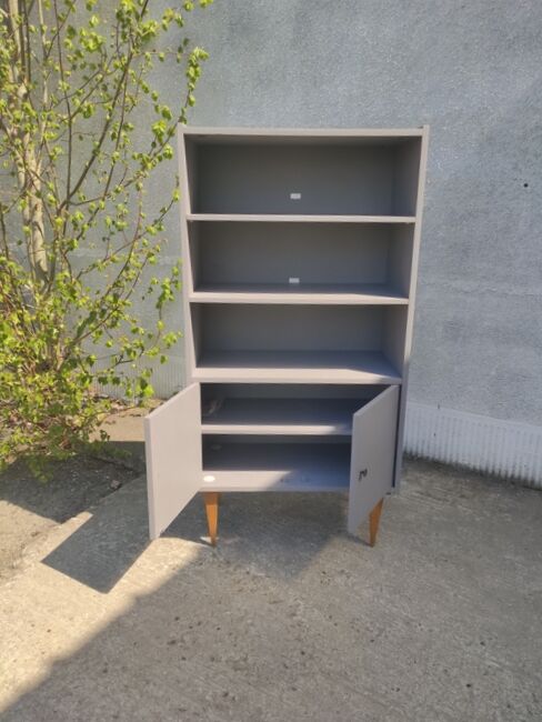 Vintage library