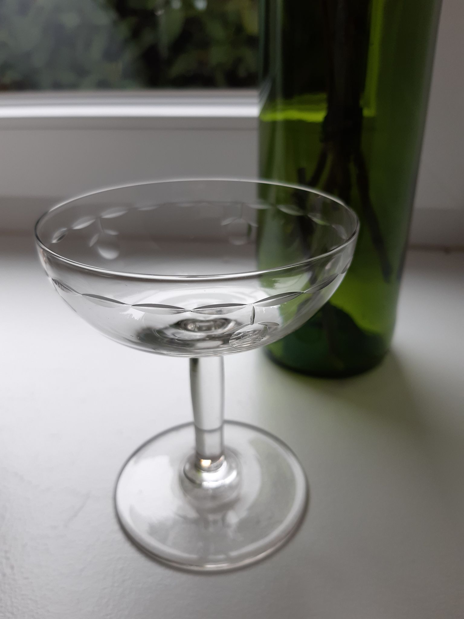 Lot of 6 mismatched crystal champagne glasses early 20th century