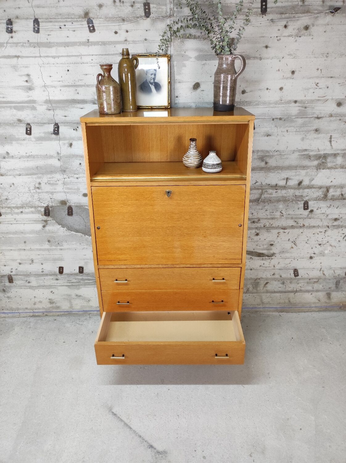 Secretary vintage feet compass