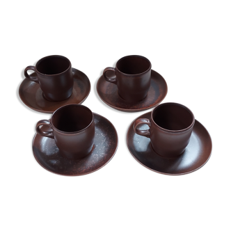 4 tasses et soucoupes