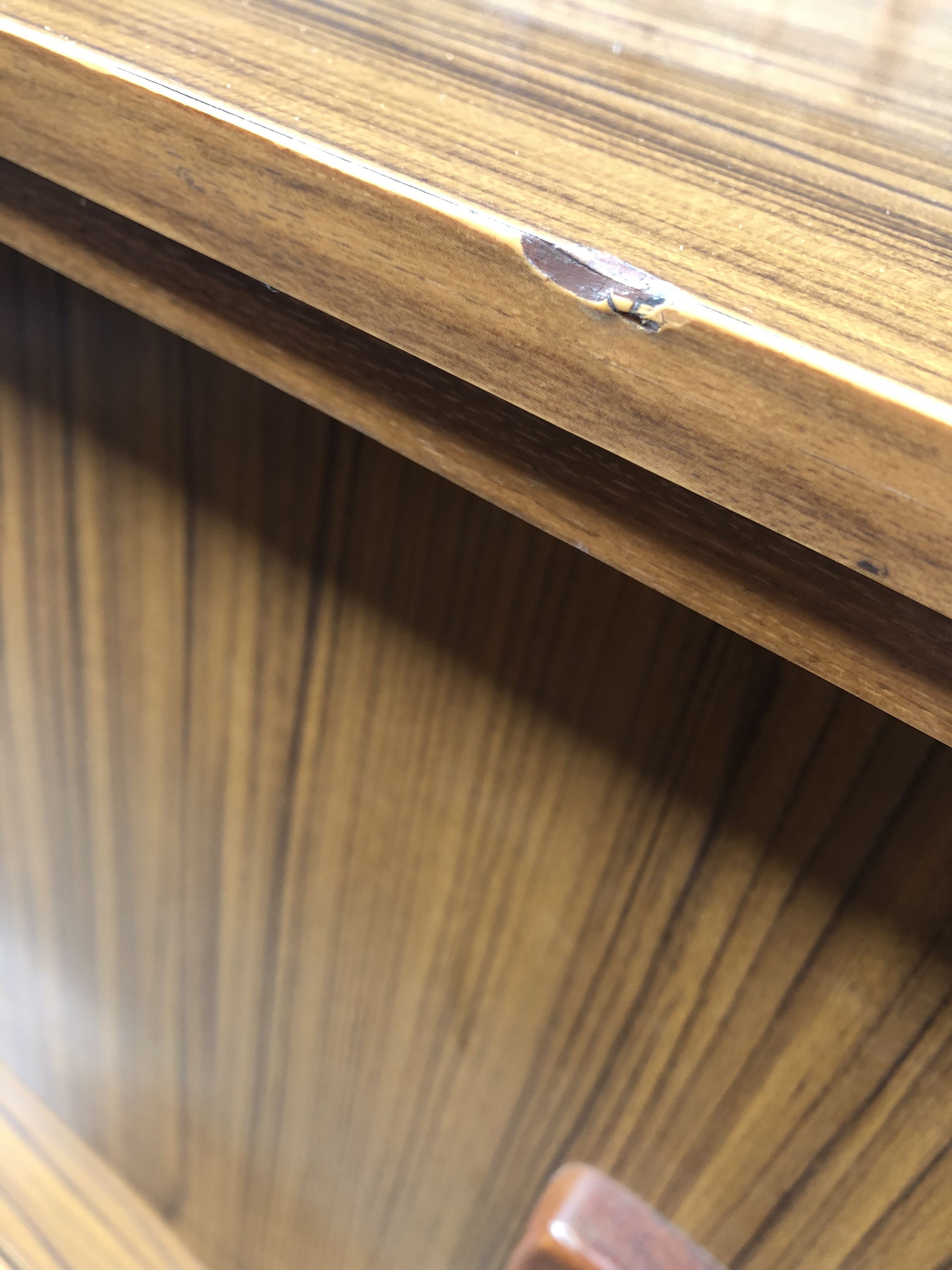 Vieille buffet milieu du siecle en teck design scandinave danois des années 70