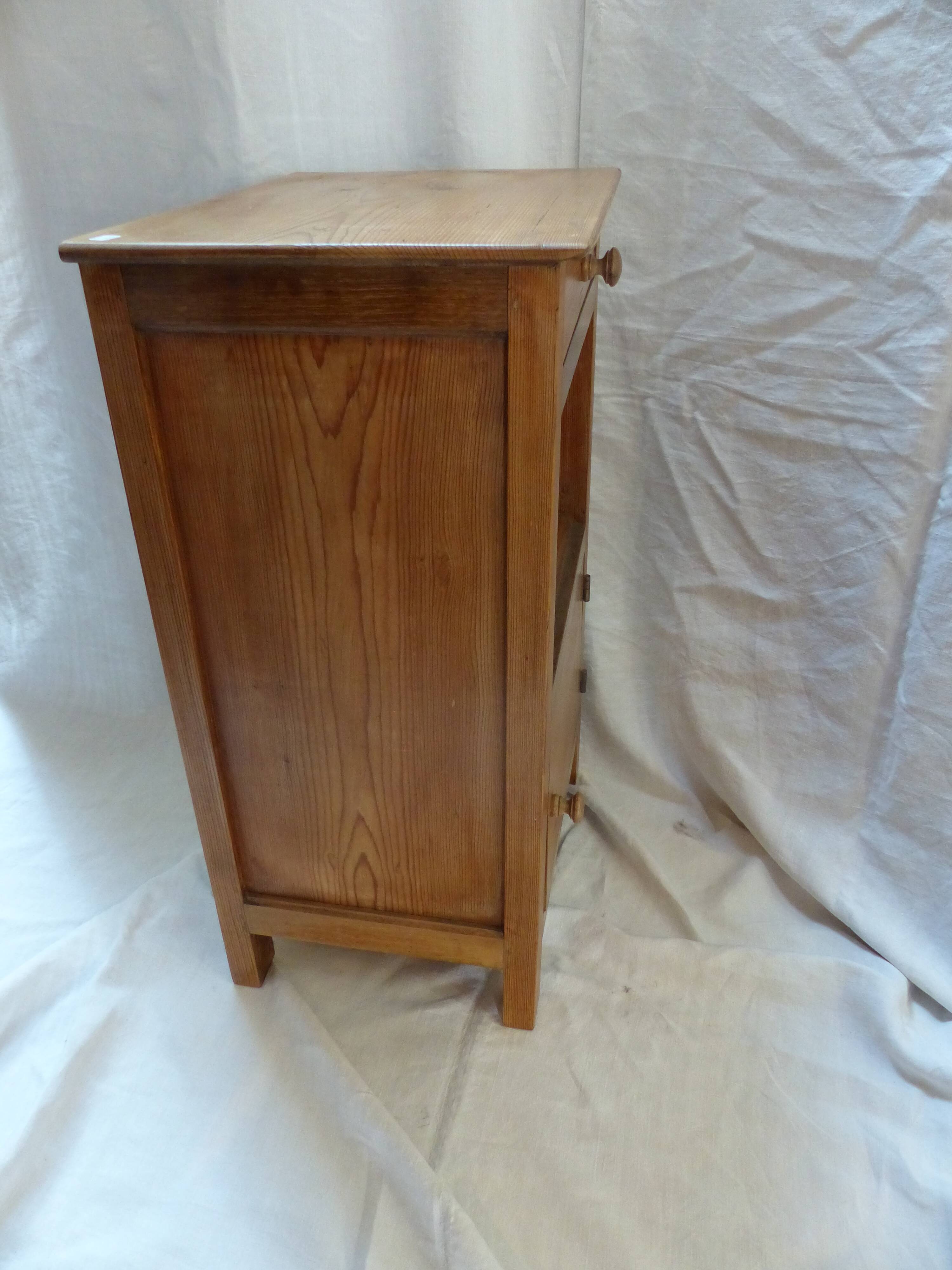 Pine bedside