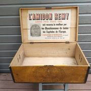 Old wooden advertising trunk Royal rice starch E.Remy & Cie