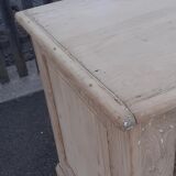 Counter trade furniture