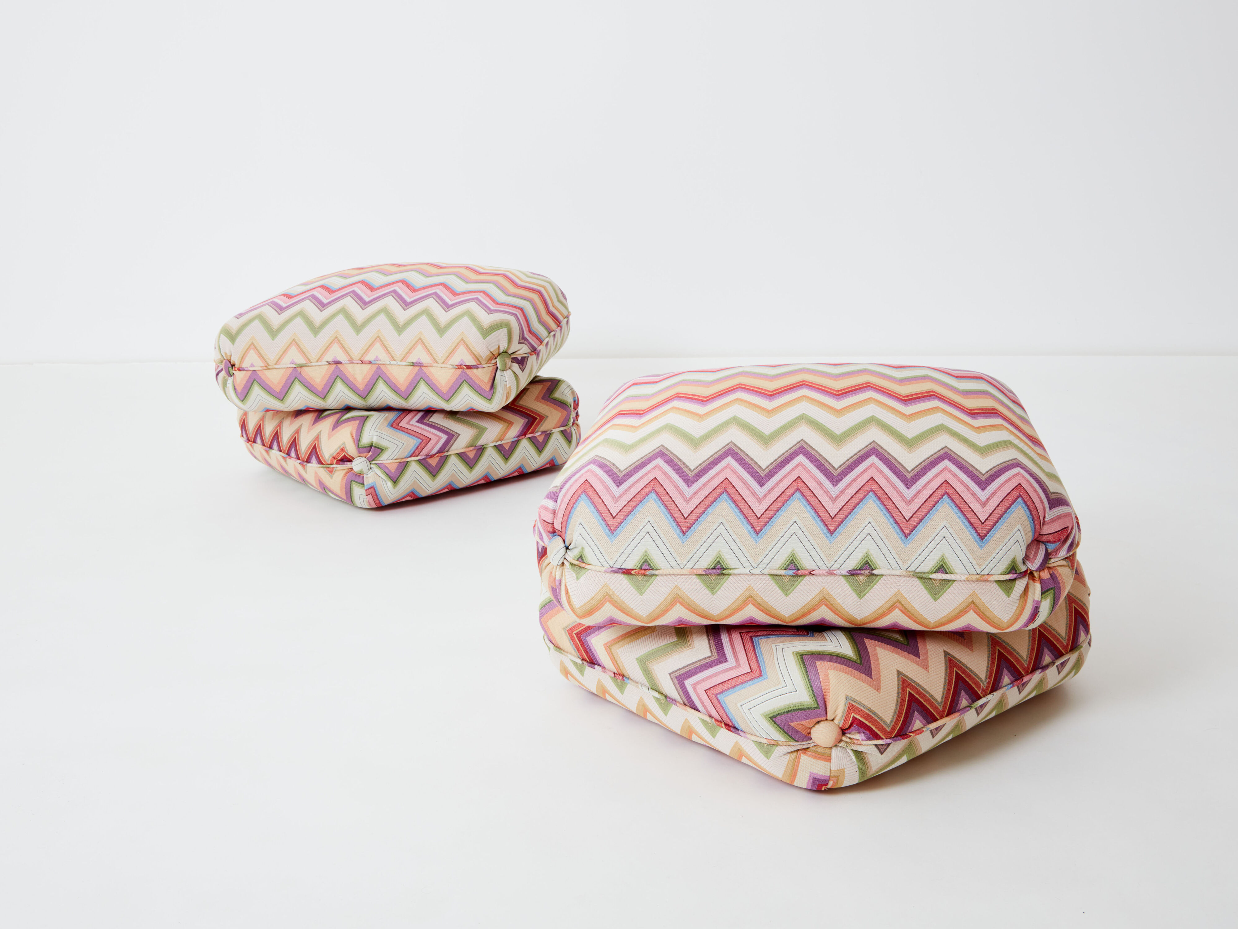 Paire de poufs 1970