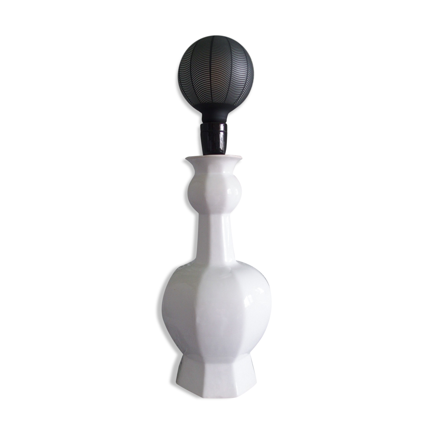 Art Deco-inspired white ceramic lamp