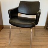 Fauteuil noir vintage