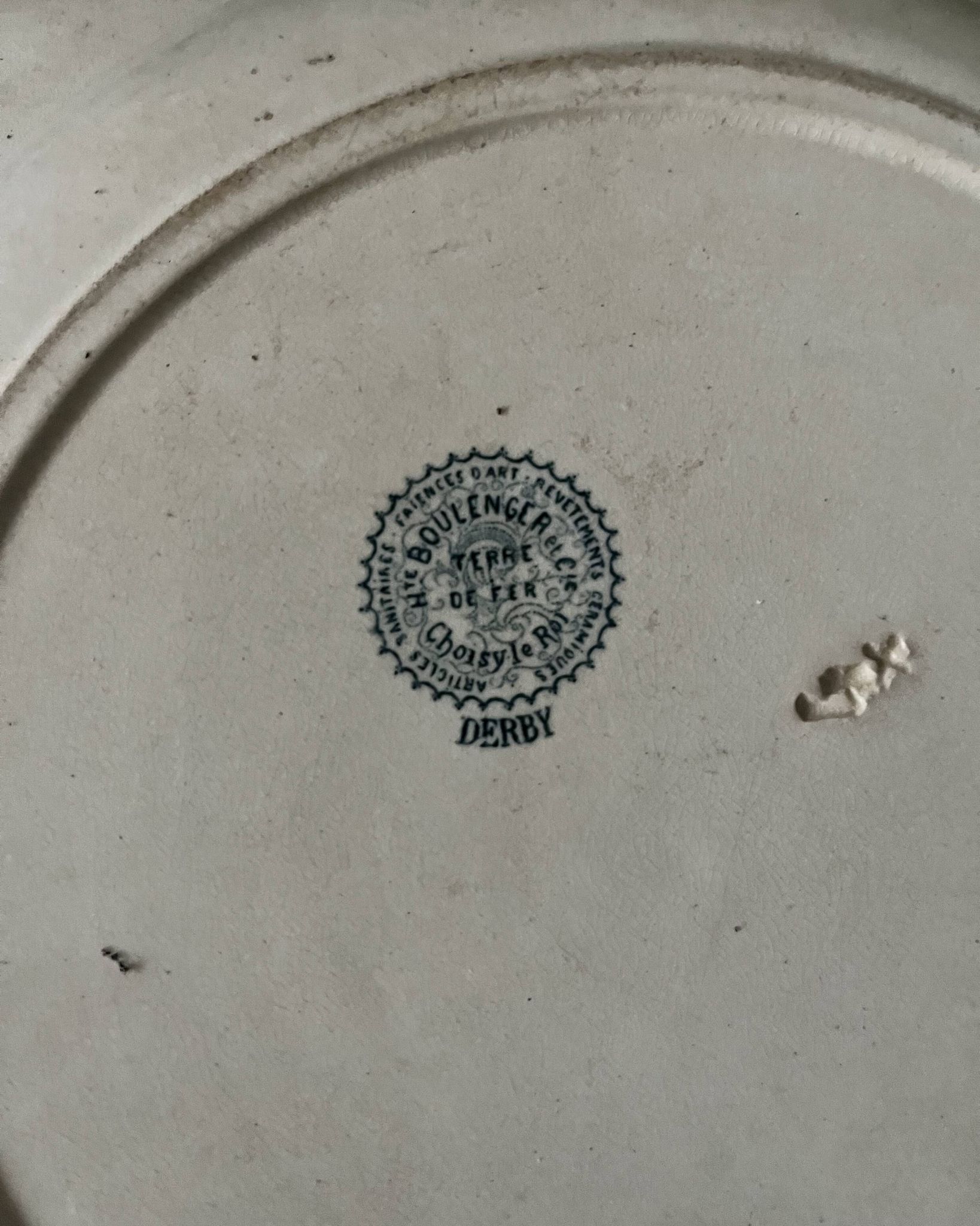 Grand plat rond terre de fer Choisy-le-Roi Derby