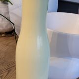 Bouteille en céramique jaune