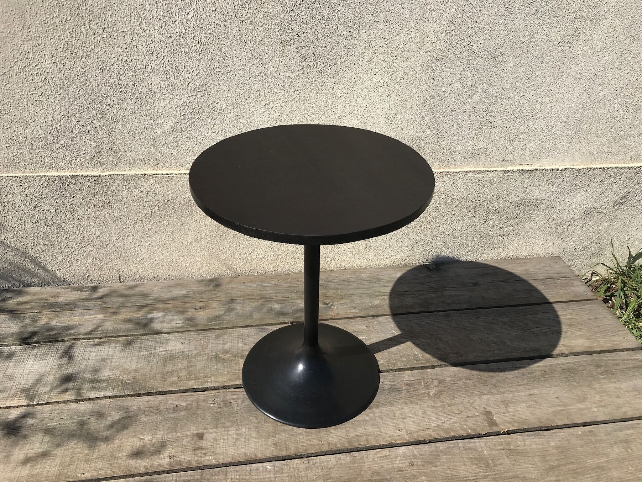Tulip foot side table