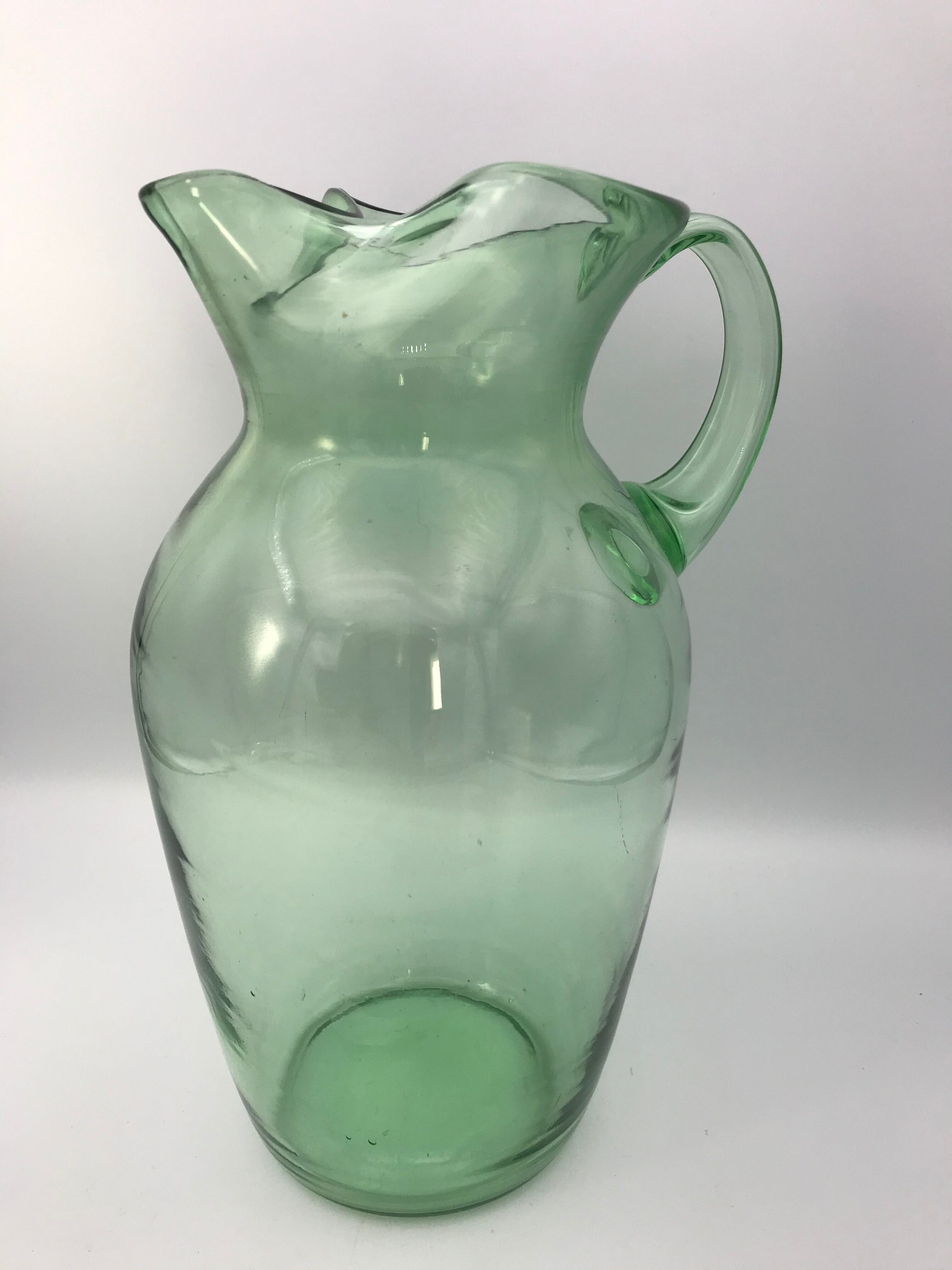 Broc vintage in glass green 25 cm