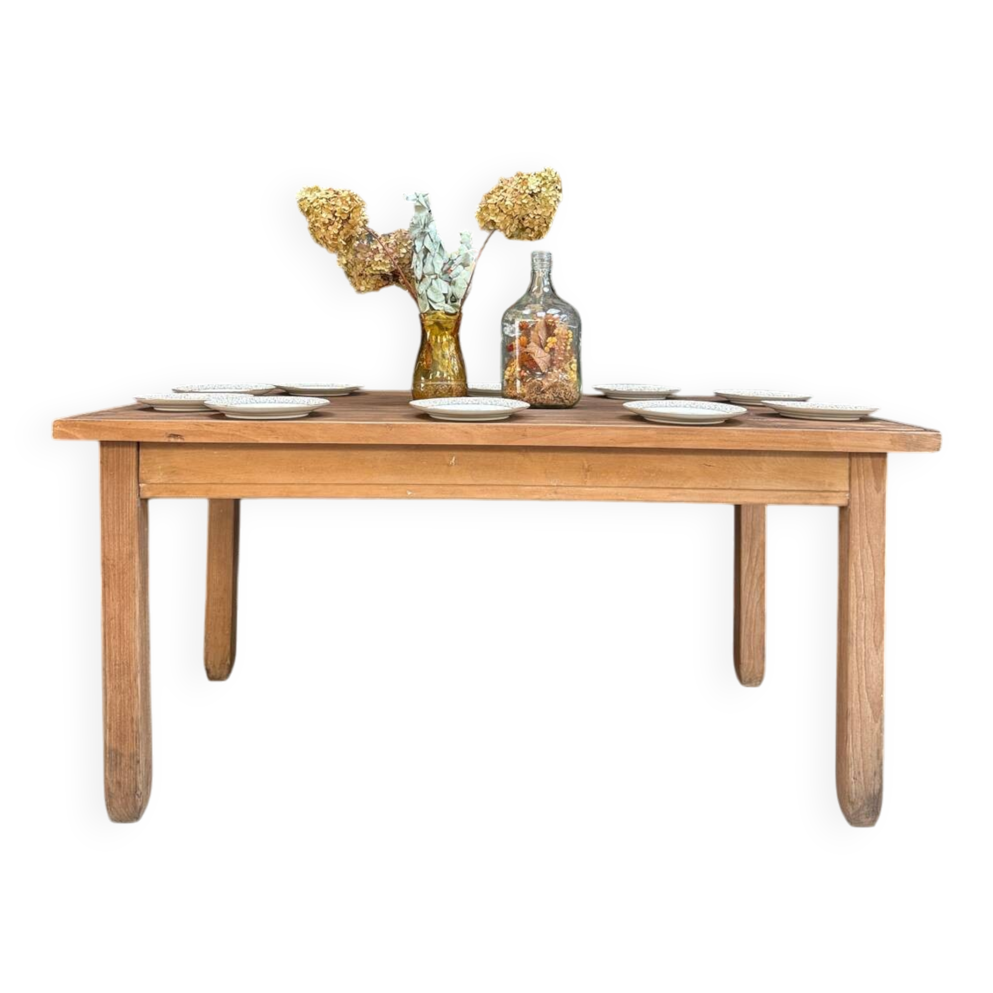 Farmhouse table (renovated)