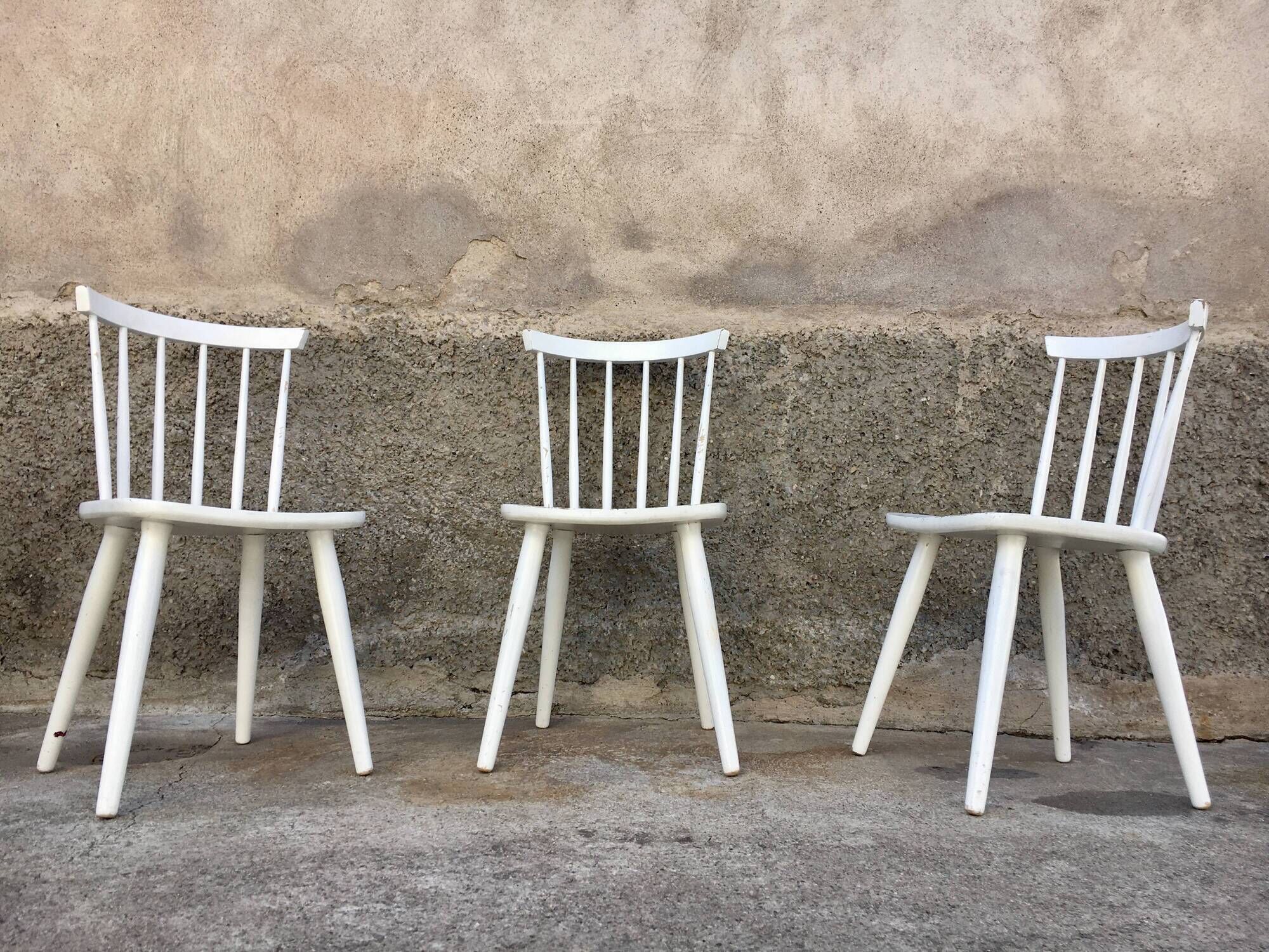 Trio of Scandinavian chair bistro troquet guinguette in curved wood