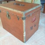 Hat travel trunk