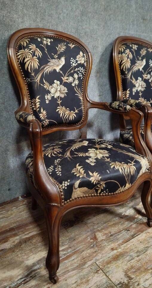 Pair of Napoleon III armchairs in mahogany with silk-style upholstery.